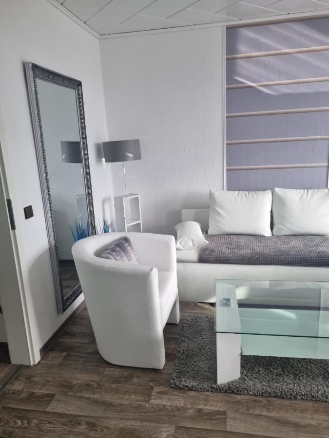 - Traumhafter Seeblick Apartment